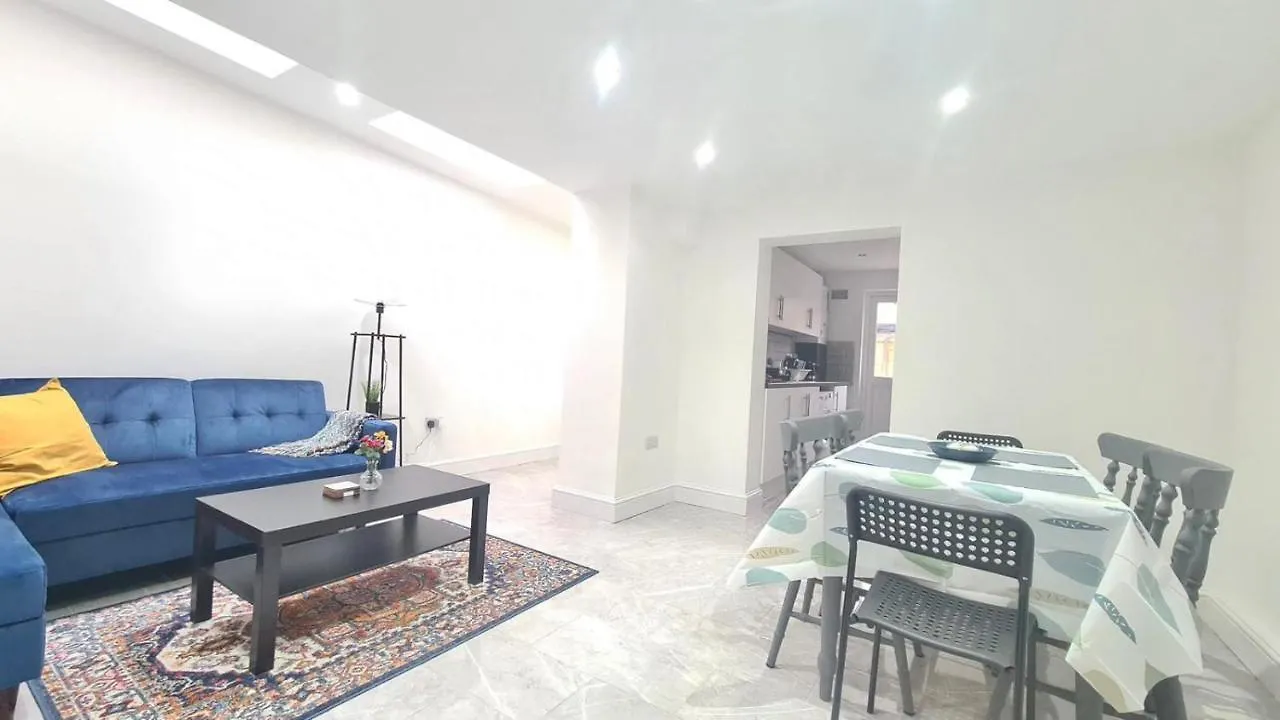 Cosy Single Room In Manor Park London United Kingdom